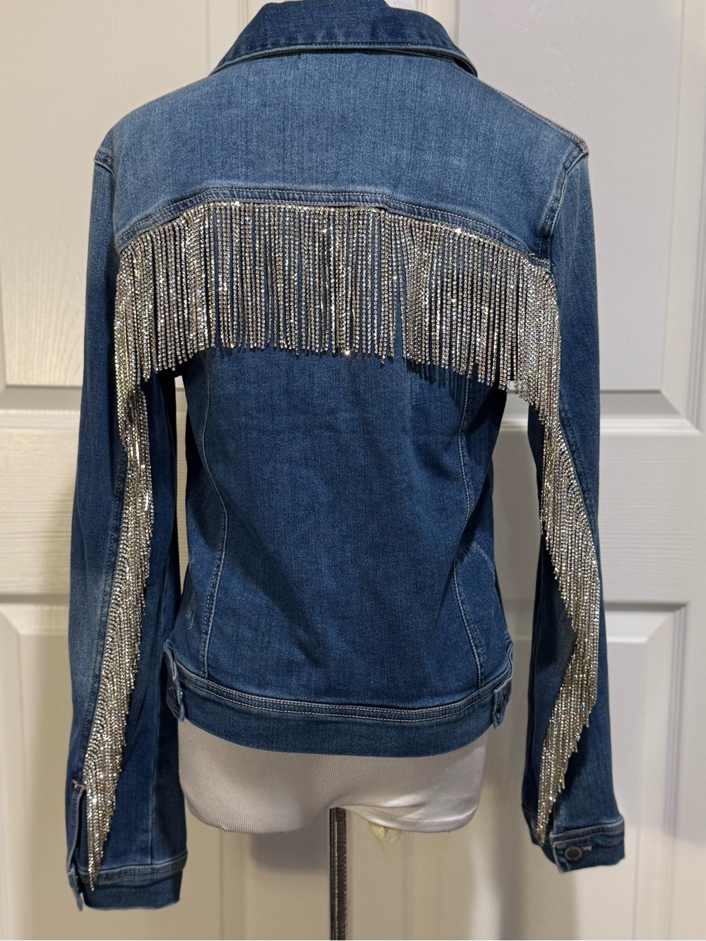 NWT! Risen Denim Rhinestone Fringe Trucker Jacket Small Blue Medium Wash RDJ